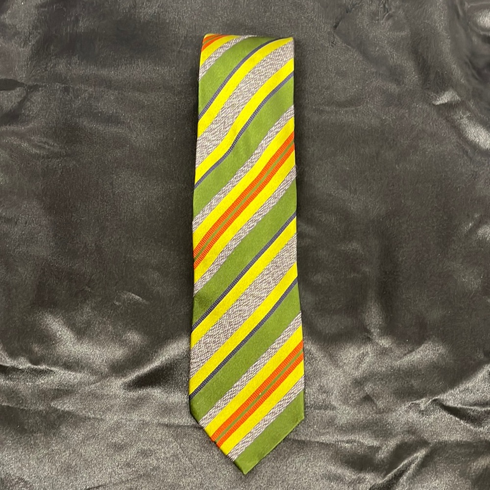 Massimo Bizzocchi for Bergdorf Goodman, 100% silk tie